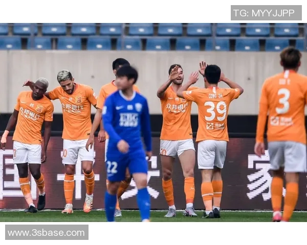 武汉足球队个人能力提升之路与热议分析